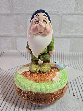Disney Sleepy Rotating Music Box Schmid Japan Snow White & the Seven Dwarfs